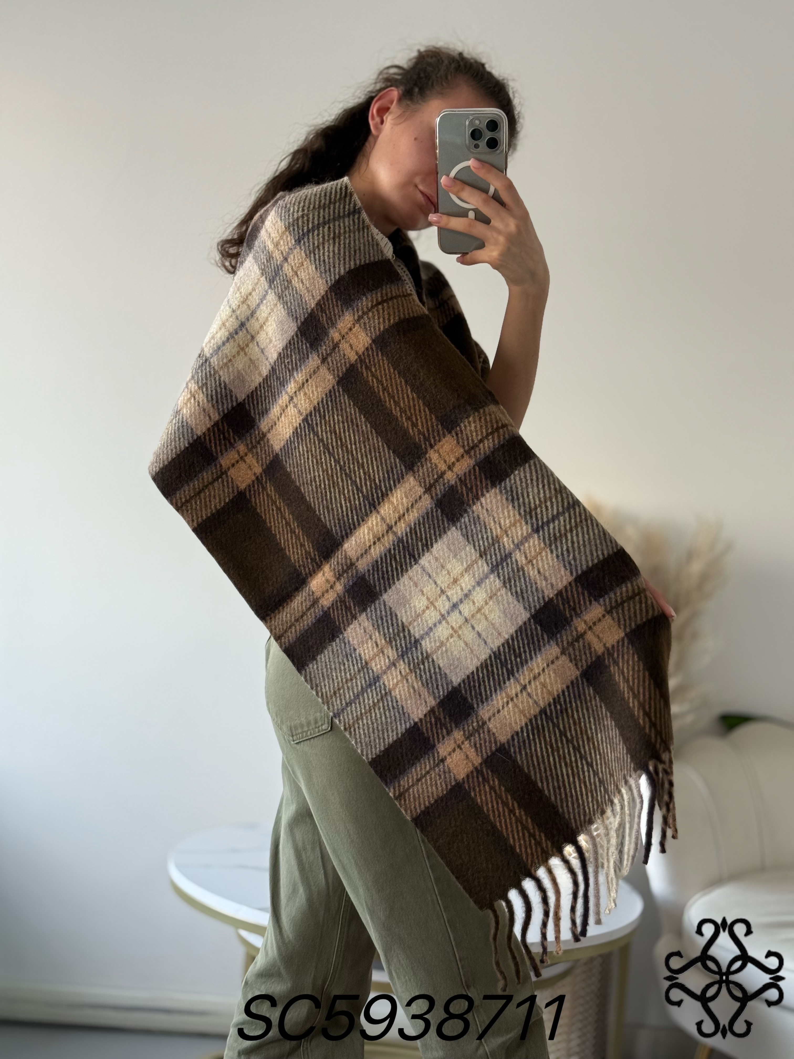 Large Check Scarf with Fringes