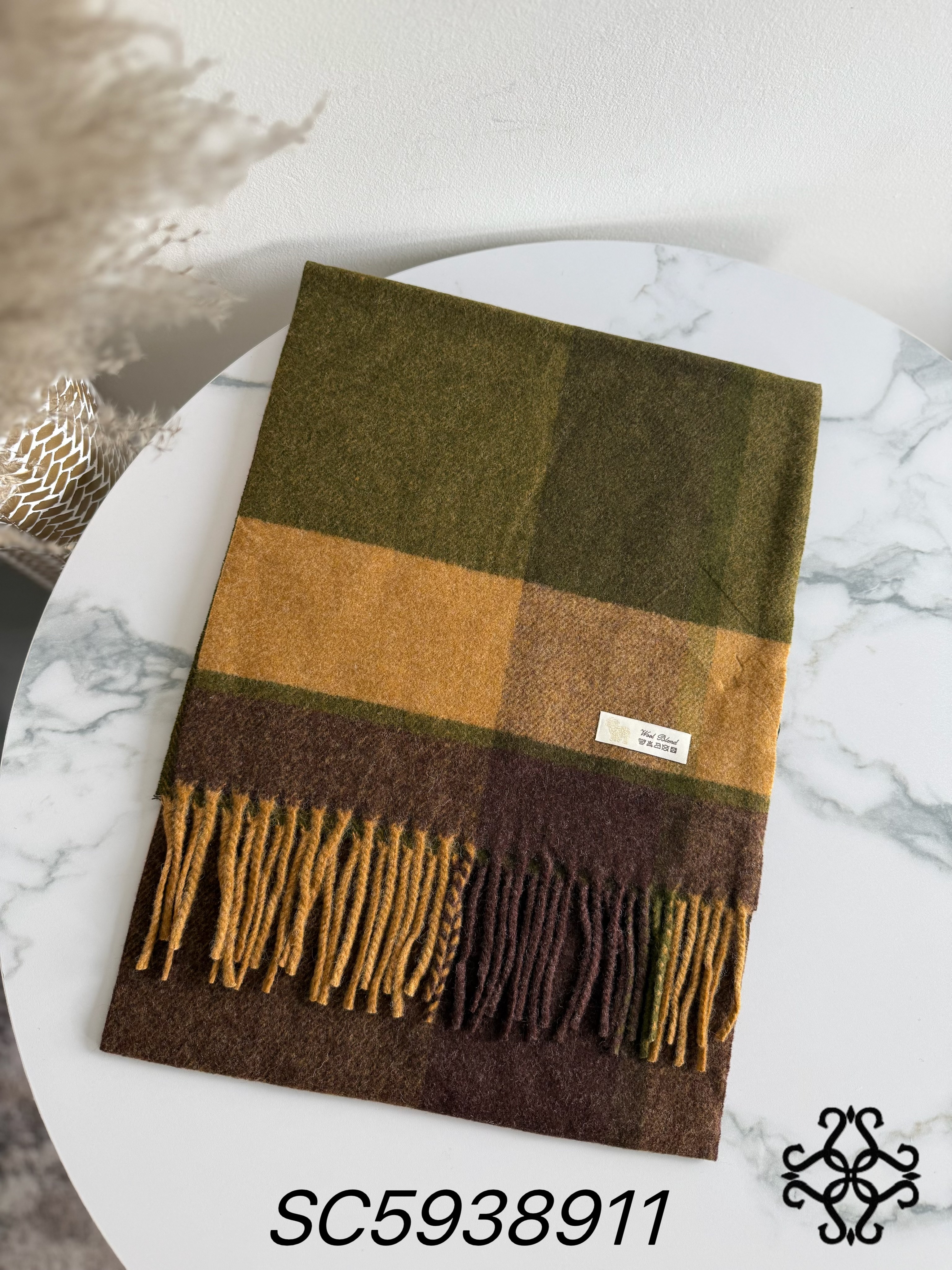 Oversized Check Scarf