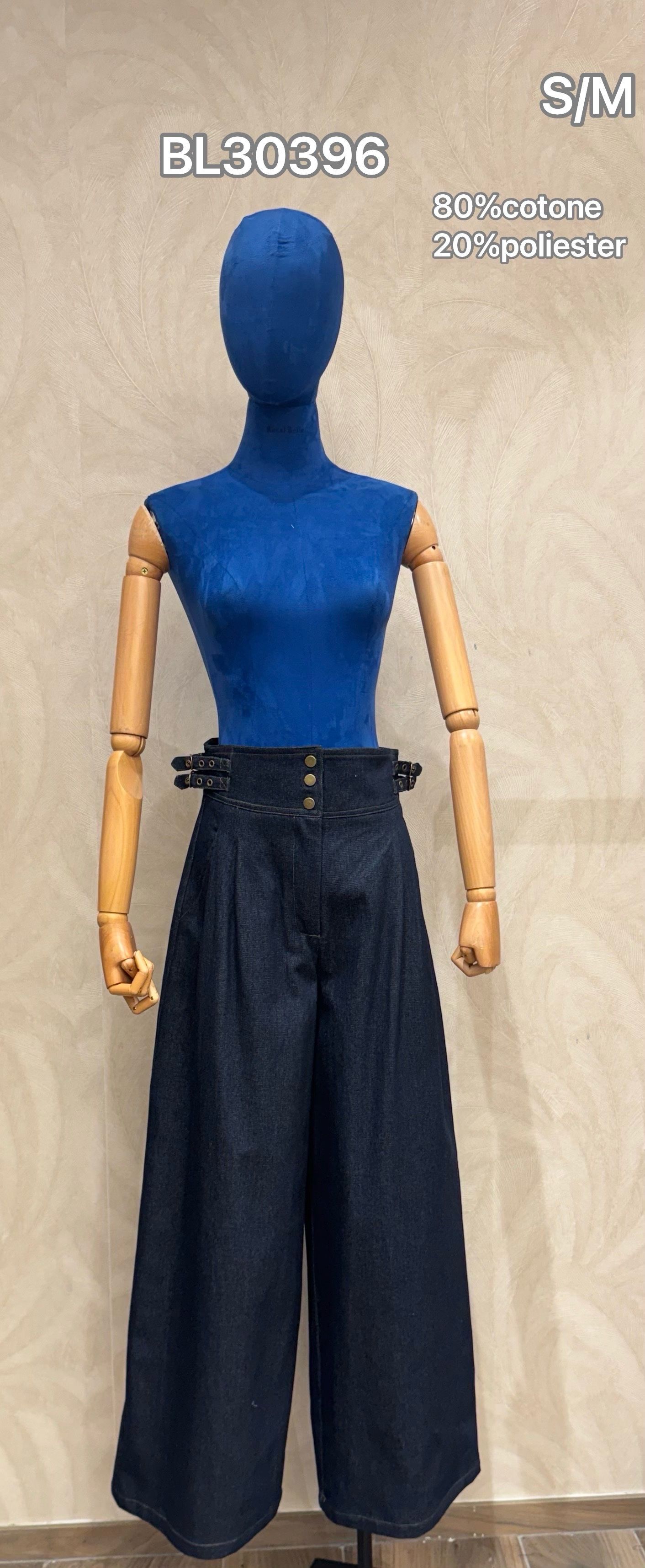 Wide‑Leg Button Trousers