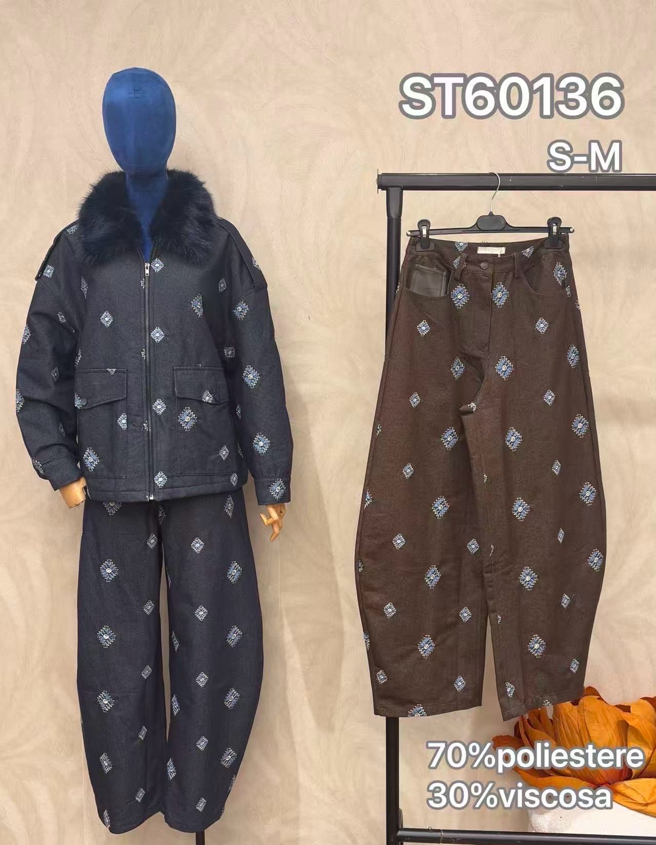 Wide‑Leg Trousers with Geometric Print