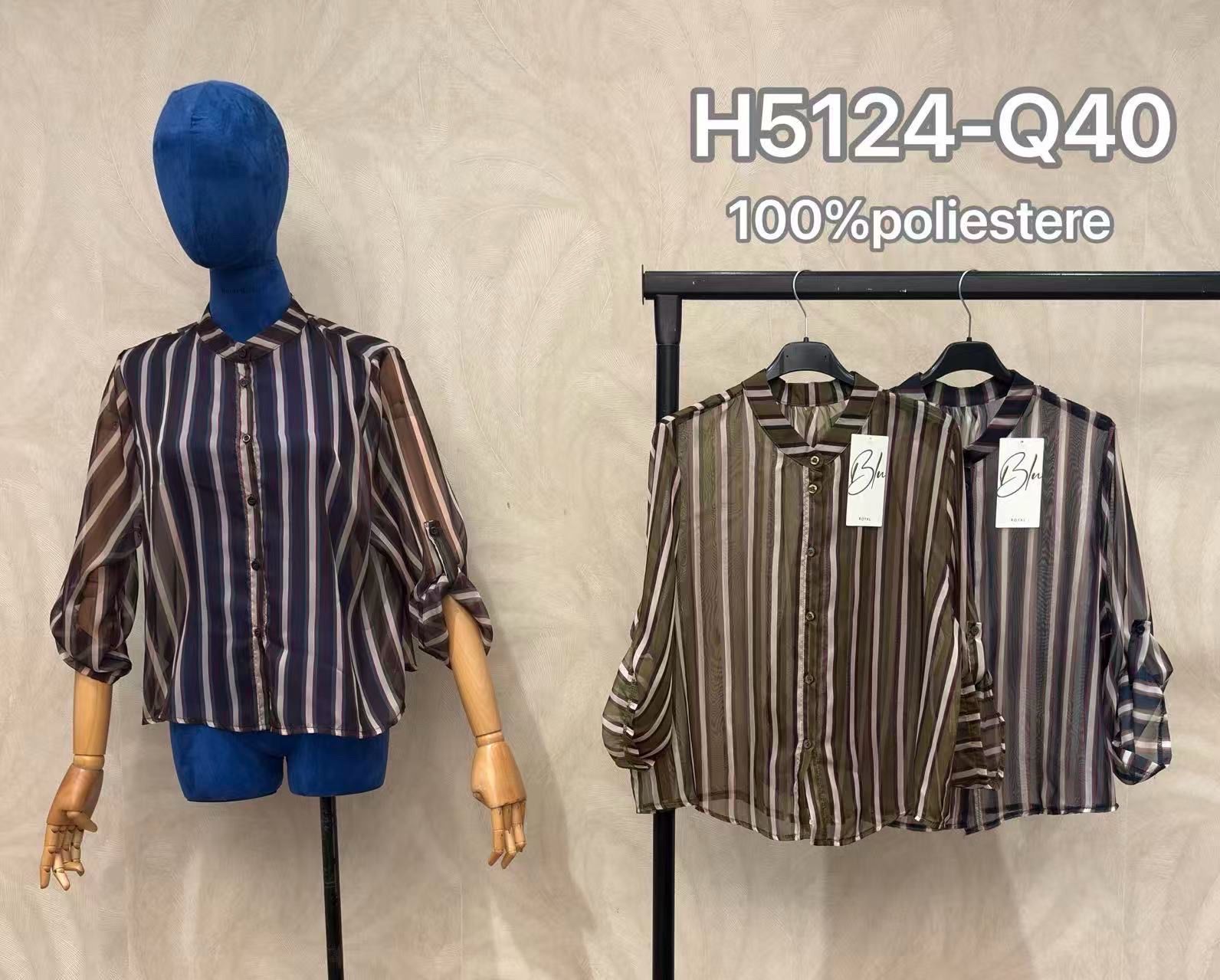 Straight Blouse with Collar