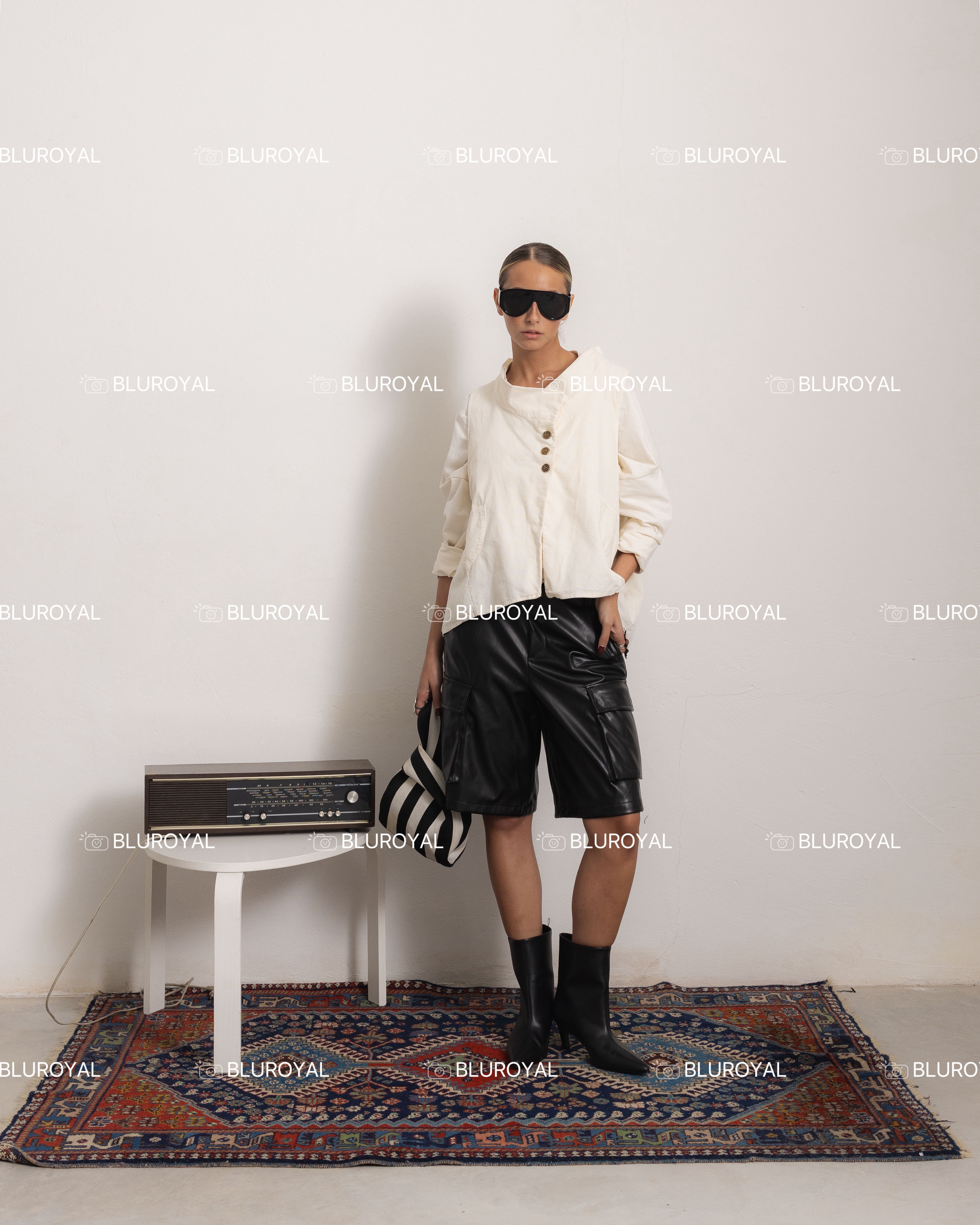 Knee-Length Cargo Shorts in Vegan Leather