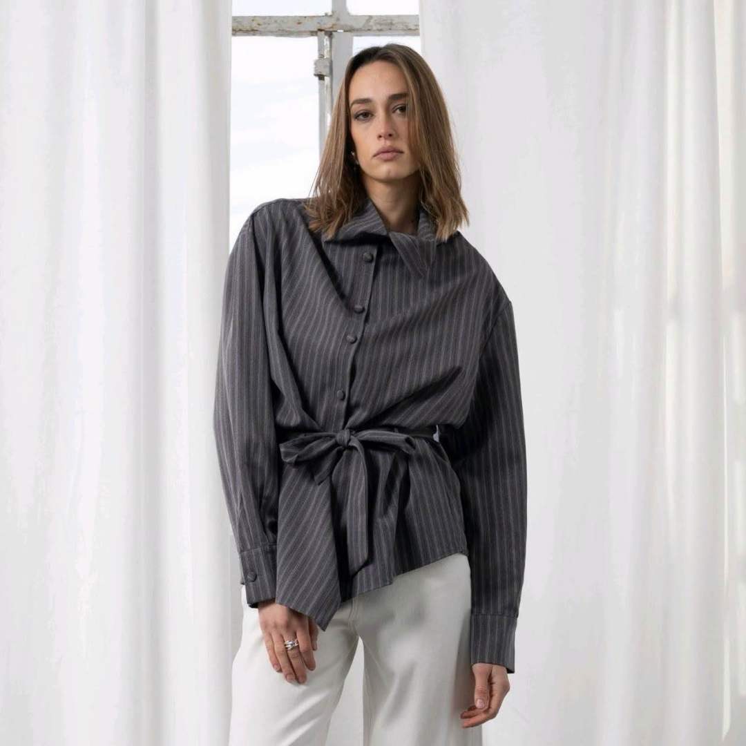 Relaxed Shirt with Waist Tie