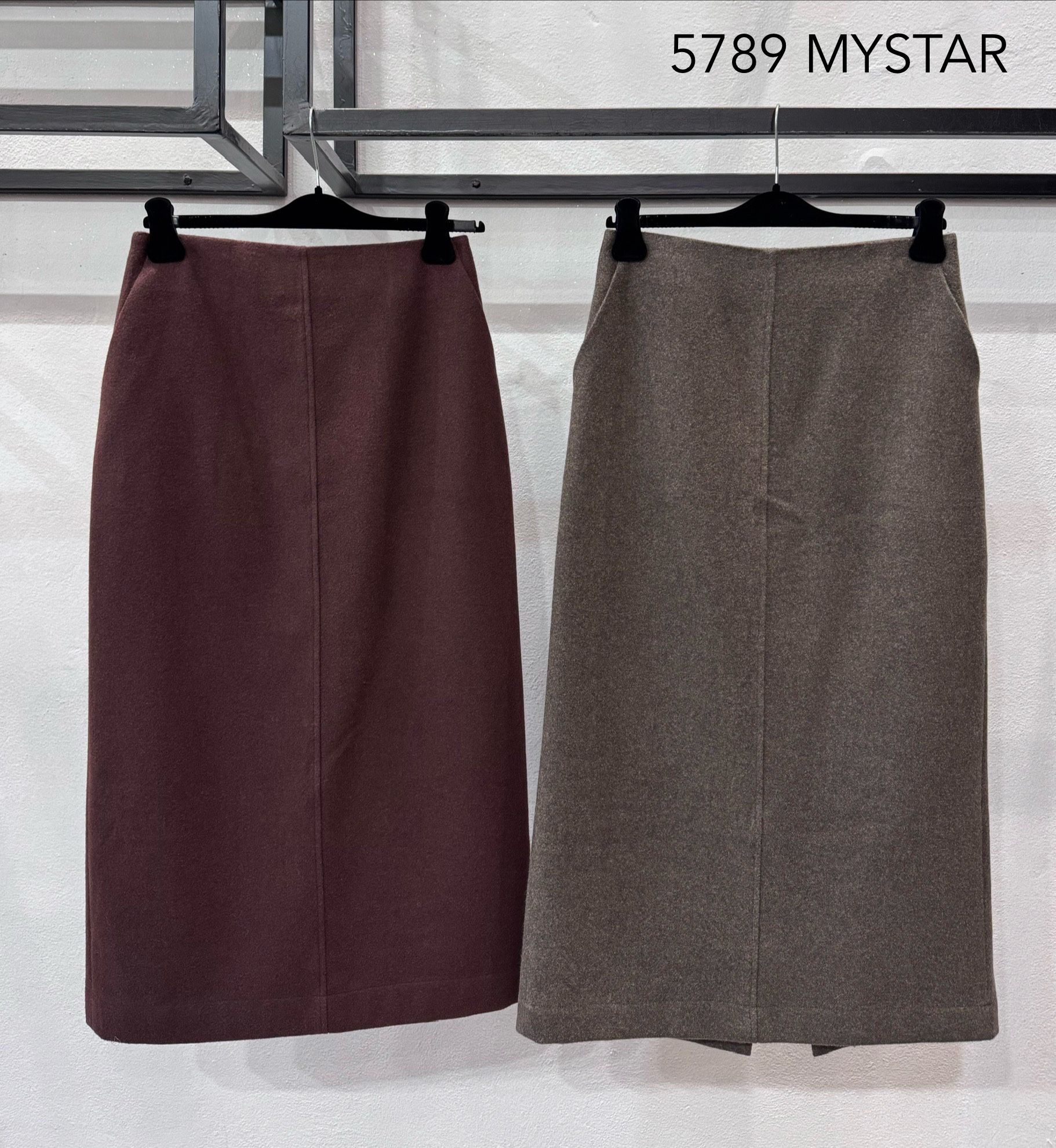 Fitted Midi Pencil Skirt