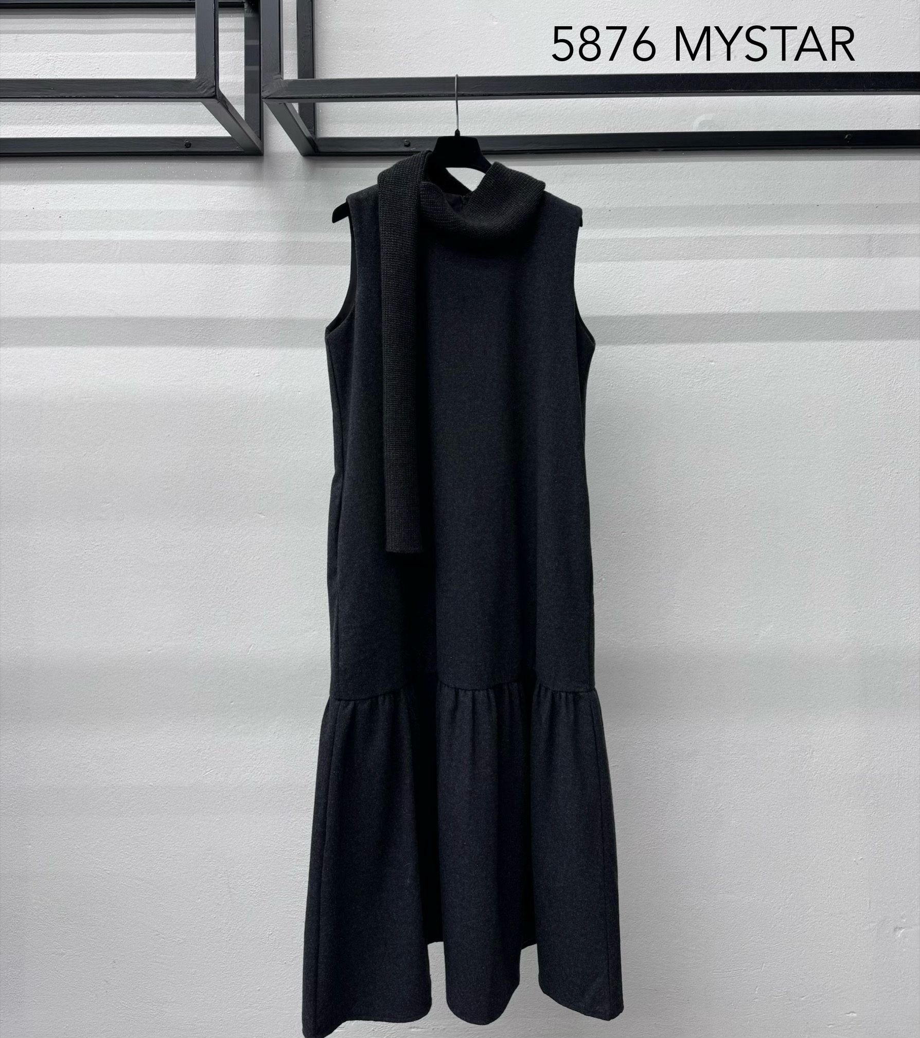 Midi Dress with Ruffle
