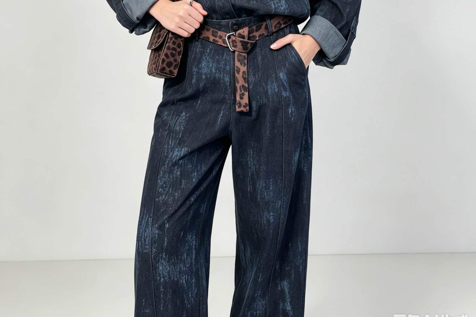 Wide-Leg Trousers with Belt