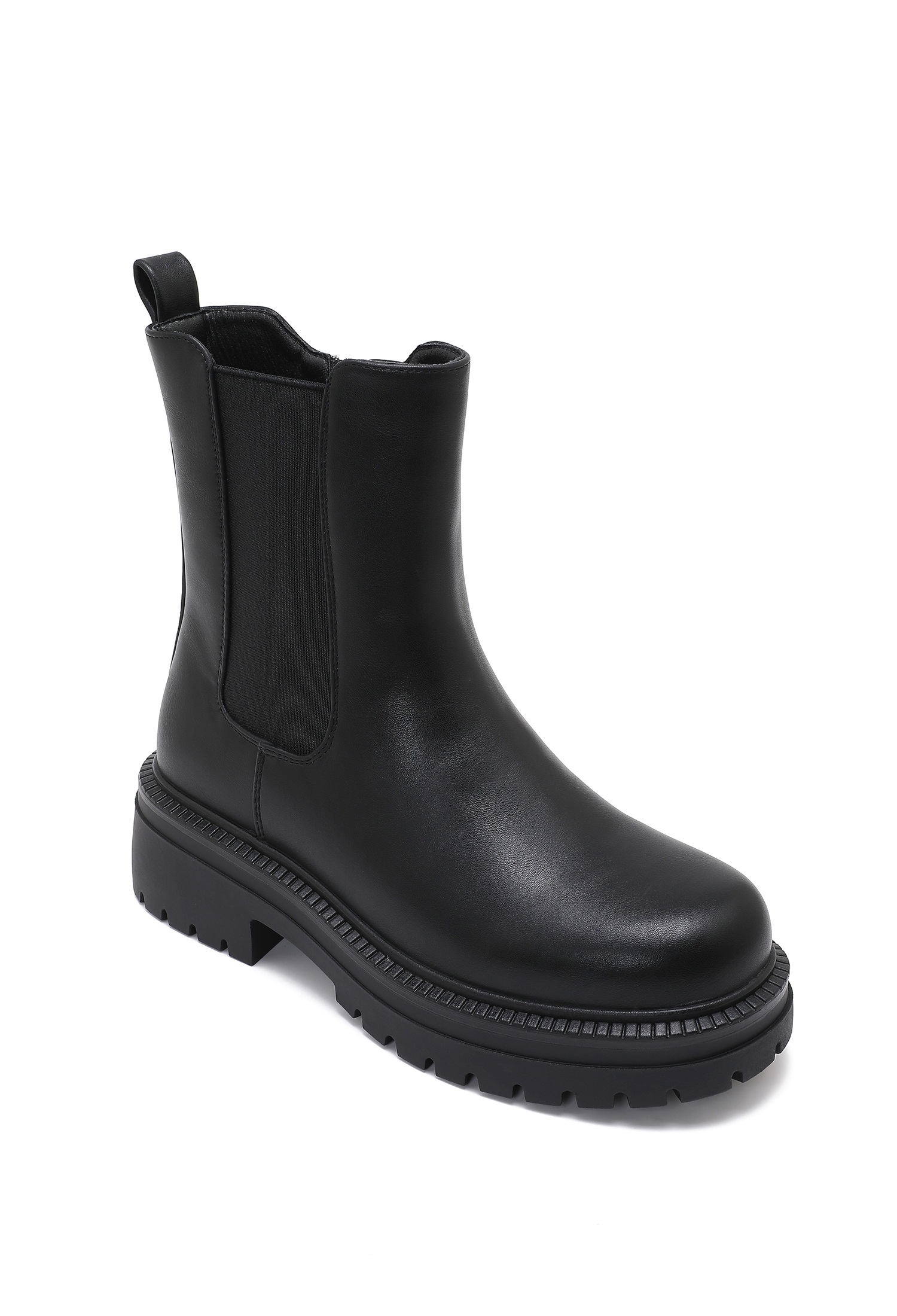 Chelsea Boots with Lug Sole