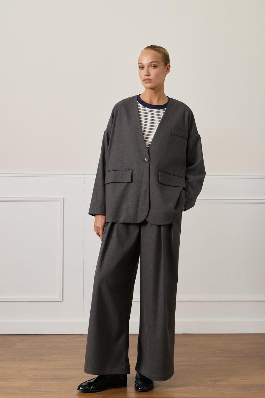 Wide-Leg Pleated Trousers