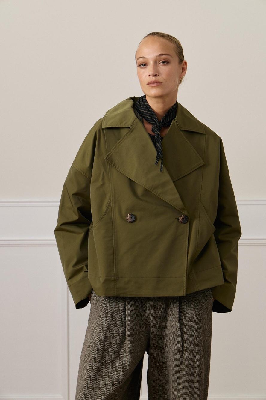 Short Jacket with Lapels