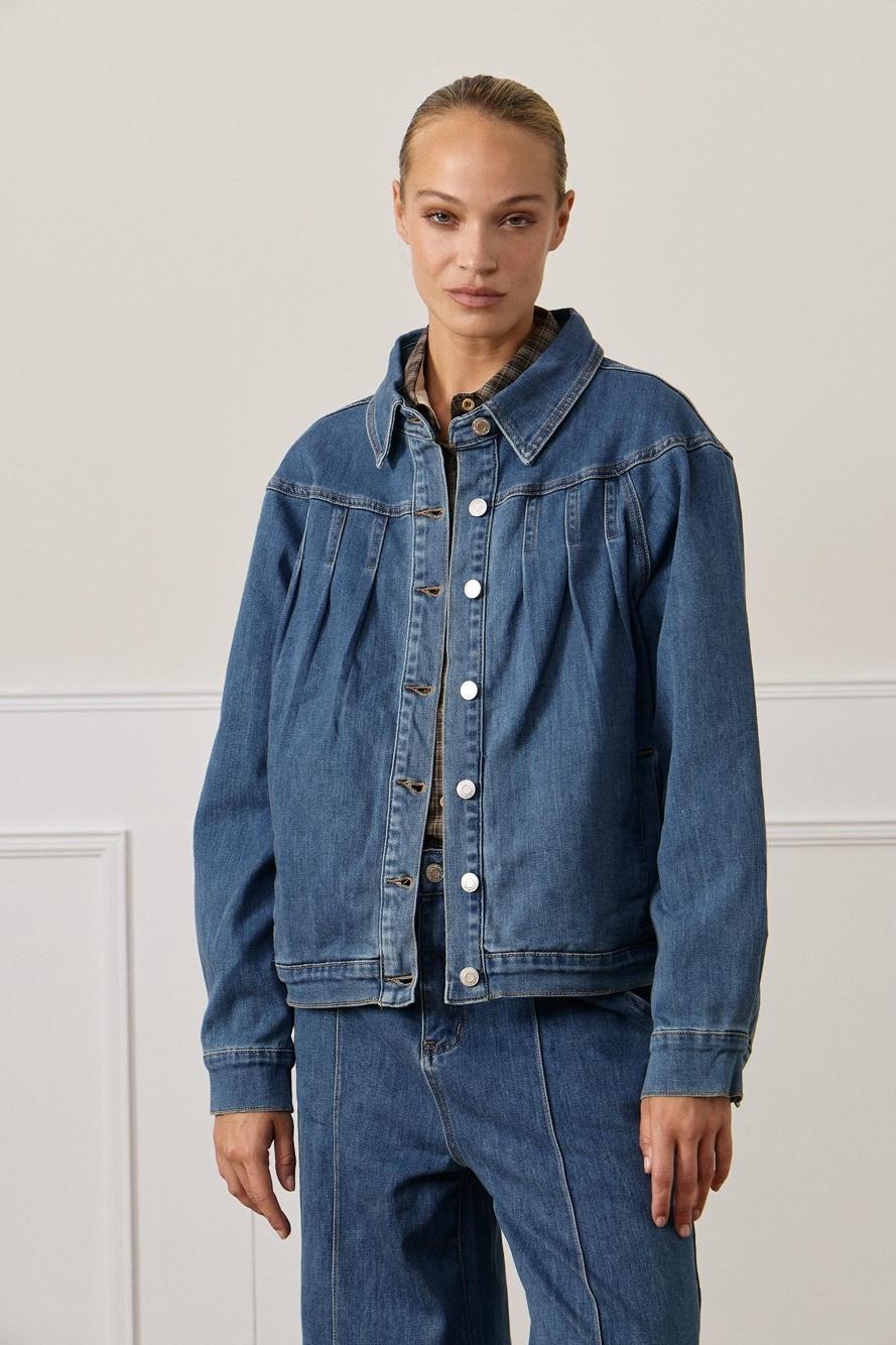 Oversize Pleated Jacket