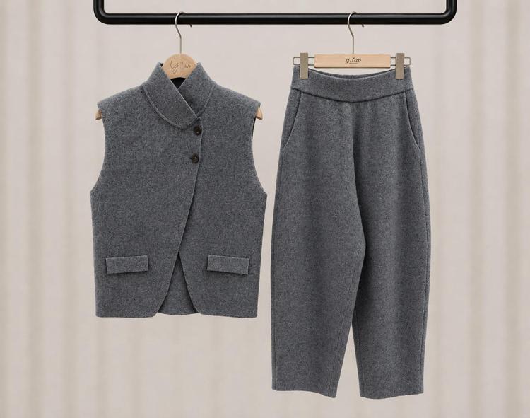 Straight Vest with Stand Collar