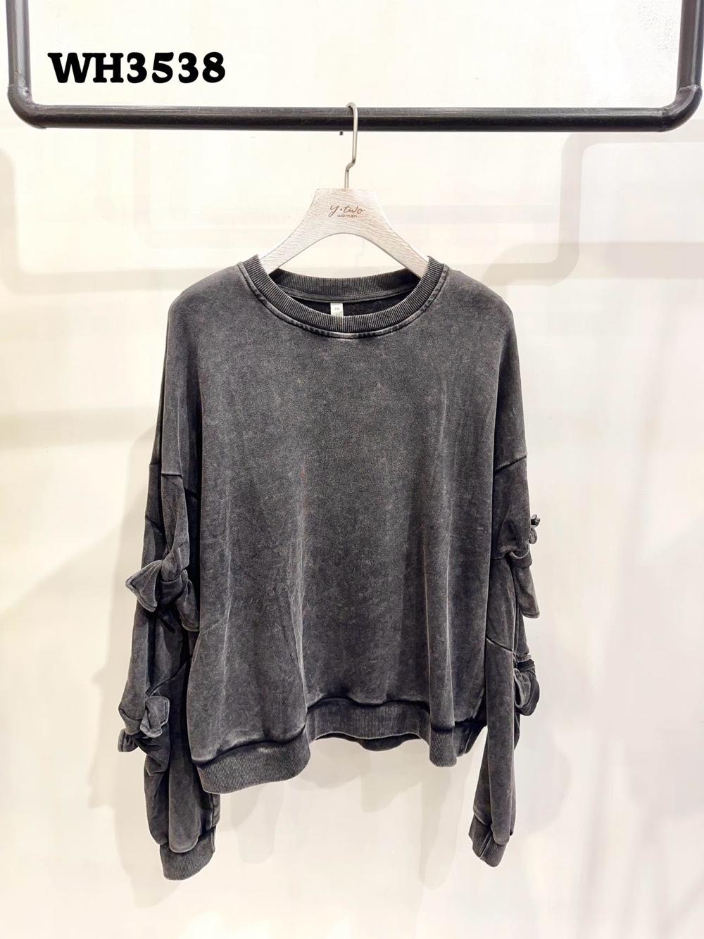 Oversized Sweatshirt with Bows